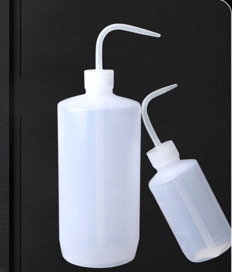 150/250/500/1000ml Squeeze Bot - Watering Can Long Spout 评论和价格